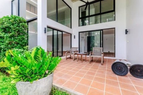 Chalet de 3 dormitorios en Hua Hin, Tailandia № 168516 - foto 3
