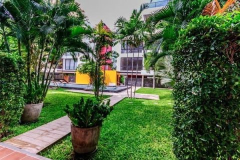 Chalet de 3 dormitorios en Hua Hin, Tailandia № 168516 - foto 16