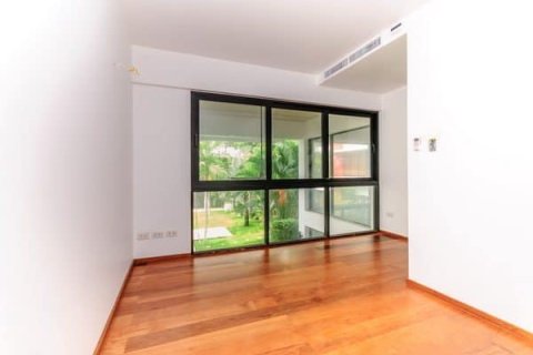 Chalet de 3 dormitorios en Hua Hin, Tailandia № 168516 - foto 14