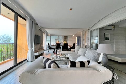 Condominio de 4 dormitorios en Hua Hin, Tailandia № 168512 - foto 20