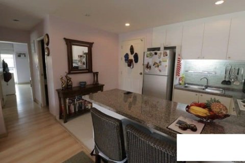 Condominio de 2 dormitorios en Hua Hin, Tailandia № 168517 - foto 8