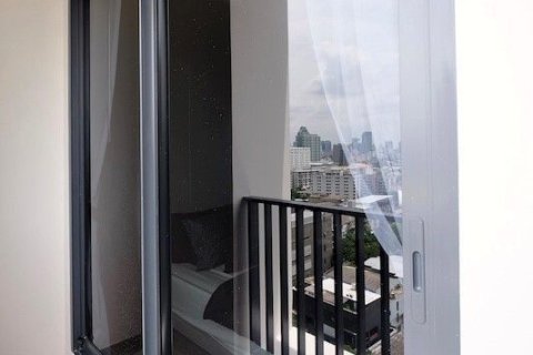 Studio dans le Condo à Watthana, Bangkok, Thaïlande № 159667 - photo 8