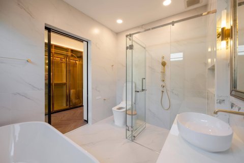 บ้านในกรุงเทพฯ, ประเทศไทย 4 ห้องนอน № 181176 - รูปถ่าย 27