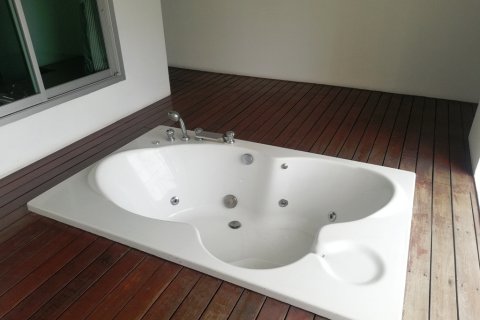 Condominio de 2 dormitorios en Bangkok, Tailandia № 66712 - foto 21
