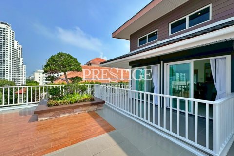Condo in Pattaya, Thailand, 3 bedrooms  № 197941 - photo 29