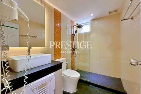 Condo in Pattaya, Thailand, 3 bedrooms  № 197941 - photo 18