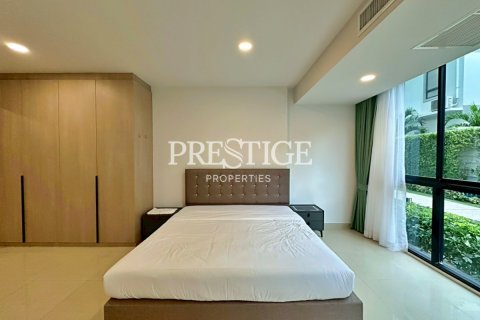 Condominio de 4 dormitorios en Pattaya, Tailandia № 197935 - foto 17