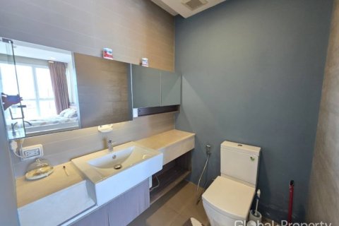 Condo in Pattaya, Thailand, 2 bedrooms № 177814 - photo 13
