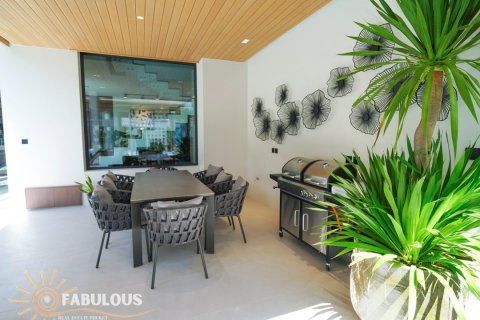Chalet de 3 dormitorios en Chalong, Tailandia № 179227 - foto 17