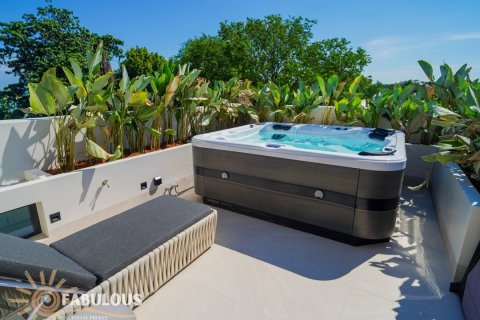 Chalet de 3 dormitorios en Chalong, Tailandia № 179227 - foto 8