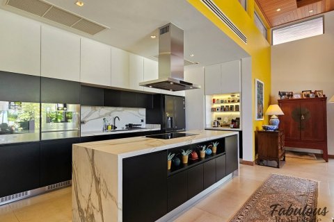 Villa in Bang Tao, Thailand 4 Schlafzimmer № 179221 - Foto 17