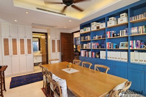 Villa in Bang Tao, Thailand 4 Schlafzimmer № 179221 - Foto 14