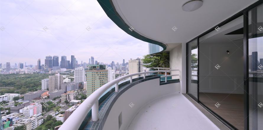 Condo à Bangkok, Thaïlande, 3 chambres № 186304
