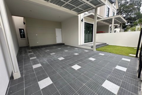 Adosado de 3 dormitorios en Bang Lamung, Tailandia № 165158 - foto 16