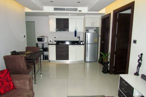 Condominio de 1 dormitorio en Pattaya, Tailandia № 176536 - foto 2