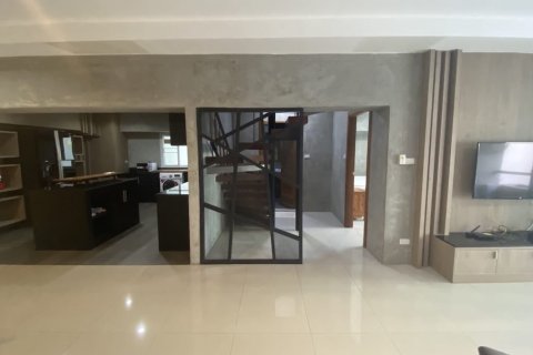 Condominio de 3 dormitorios en Khlong Toei, Bangkok, Tailandia № 200962 - foto 7