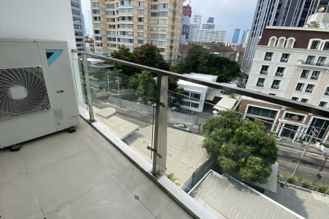 Condominio de 2 dormitorios en Watthana, Bangkok, Tailandia № 200961 - foto 12