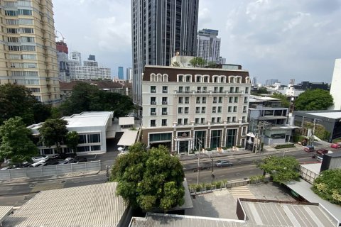Condominio de 2 dormitorios en Watthana, Bangkok, Tailandia № 200961 - foto 11