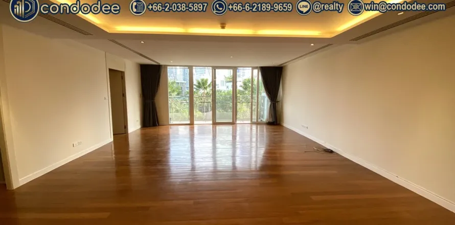 Condo à Watthana, Bangkok, Thaïlande, 3 chambres  № 200960