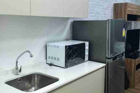 Condominio de 1 dormitorio en Bangkok, Tailandia № 208669 - foto 3