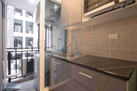 Condominio de 1 dormitorio en Bangkok, Tailandia № 208667 - foto 8