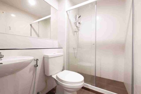 Condominio de 1 dormitorio en Bangkok, Tailandia № 208667 - foto 7