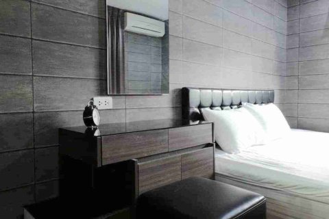 Condominio de 1 dormitorio en Bangkok, Tailandia № 208663 - foto 7