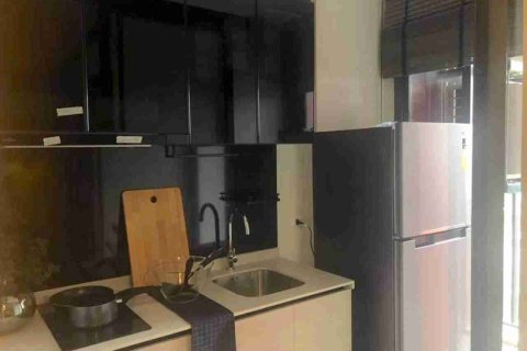 Condominio de 1 dormitorio en Bangkok, Tailandia № 208665 - foto 5