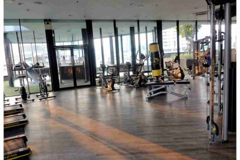 Condominio de 1 dormitorio en Thonburi, Bangkok, Tailandia № 208668 - foto 4
