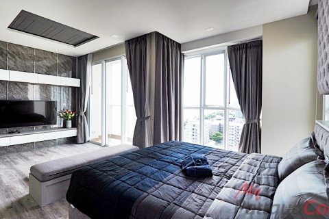 Condominio de 3 dormitorios en Pattaya, Tailandia № 32526 - foto 11
