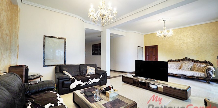 Condominio de 3 dormitorios en Pattaya, Tailandia № 32523