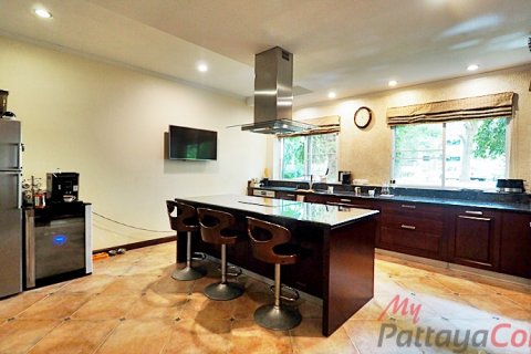 Condominio de 3 dormitorios en Pattaya, Tailandia № 32523 - foto 24
