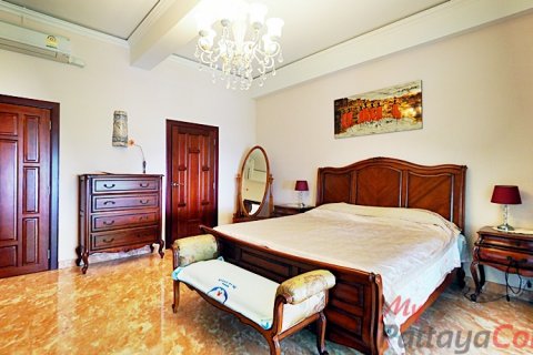 Condominio de 3 dormitorios en Pattaya, Tailandia № 32523 - foto 3