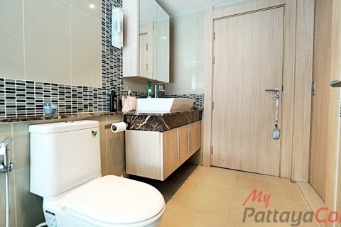 Condominio de 2 dormitorios en Bang Lamung, Tailandia № 32527 - foto 10