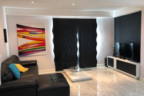 Condominio de 1 dormitorio en Pattaya, Tailandia № 205333 - foto 11