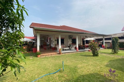 House in San Sai, Thailand 3 bedrooms № 55422 - photo 4