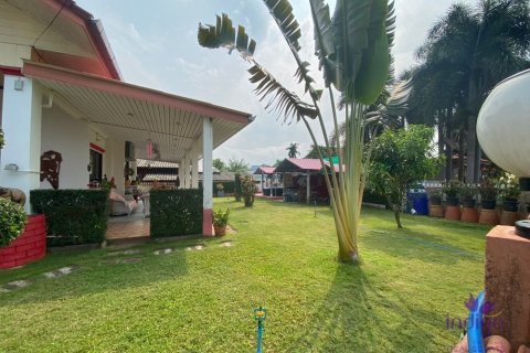House in San Sai, Thailand 3 bedrooms № 55422 - photo 3