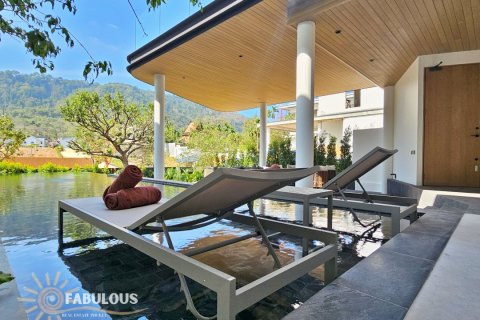 Chalet de 4 dormitorios en Bang Tao, Tailandia № 179706 - foto 12