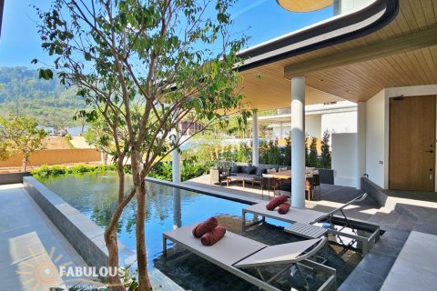 Chalet de 4 dormitorios en Bang Tao, Tailandia № 179706 - foto 11