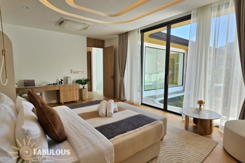 Chalet de 4 dormitorios en Bang Tao, Tailandia № 179706 - foto 18