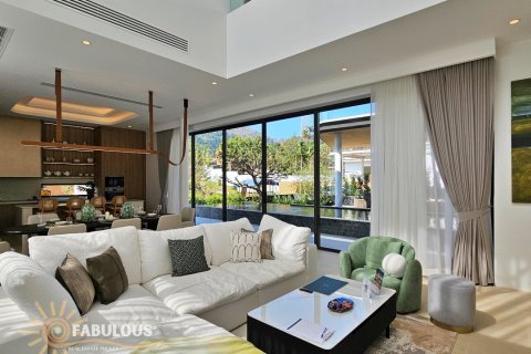 Chalet de 4 dormitorios en Bang Tao, Tailandia № 179706 - foto 3
