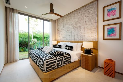 Chalet de 3 dormitorios en Bang Tao, Tailandia № 179703 - foto 12