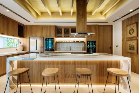 Chalet de 4 dormitorios en Bang Tao, Tailandia № 179705 - foto 12