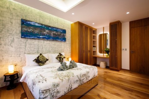 Chalet de 4 dormitorios en Bang Tao, Tailandia № 179705 - foto 17
