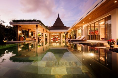 Villa in Bang Tao, Thailand 4 Schlafzimmer № 179705
