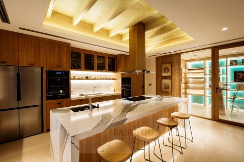 Chalet de 4 dormitorios en Bang Tao, Tailandia № 179705 - foto 19