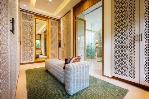 Chalet de 4 dormitorios en Bang Tao, Tailandia № 179705 - foto 11