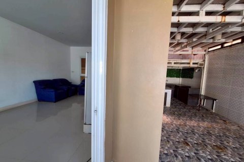 Adosado de 4 dormitorios en Hua Hin, Tailandia № 154094 - foto 12