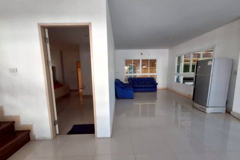 Adosado de 4 dormitorios en Hua Hin, Tailandia № 154094 - foto 15