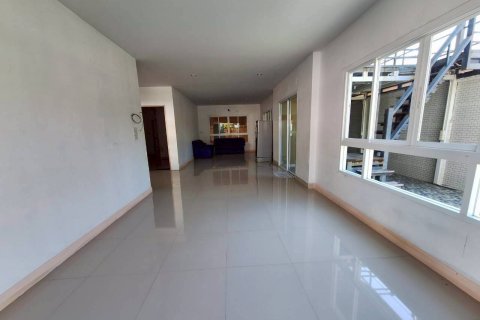 Adosado de 4 dormitorios en Hua Hin, Tailandia № 154094 - foto 9